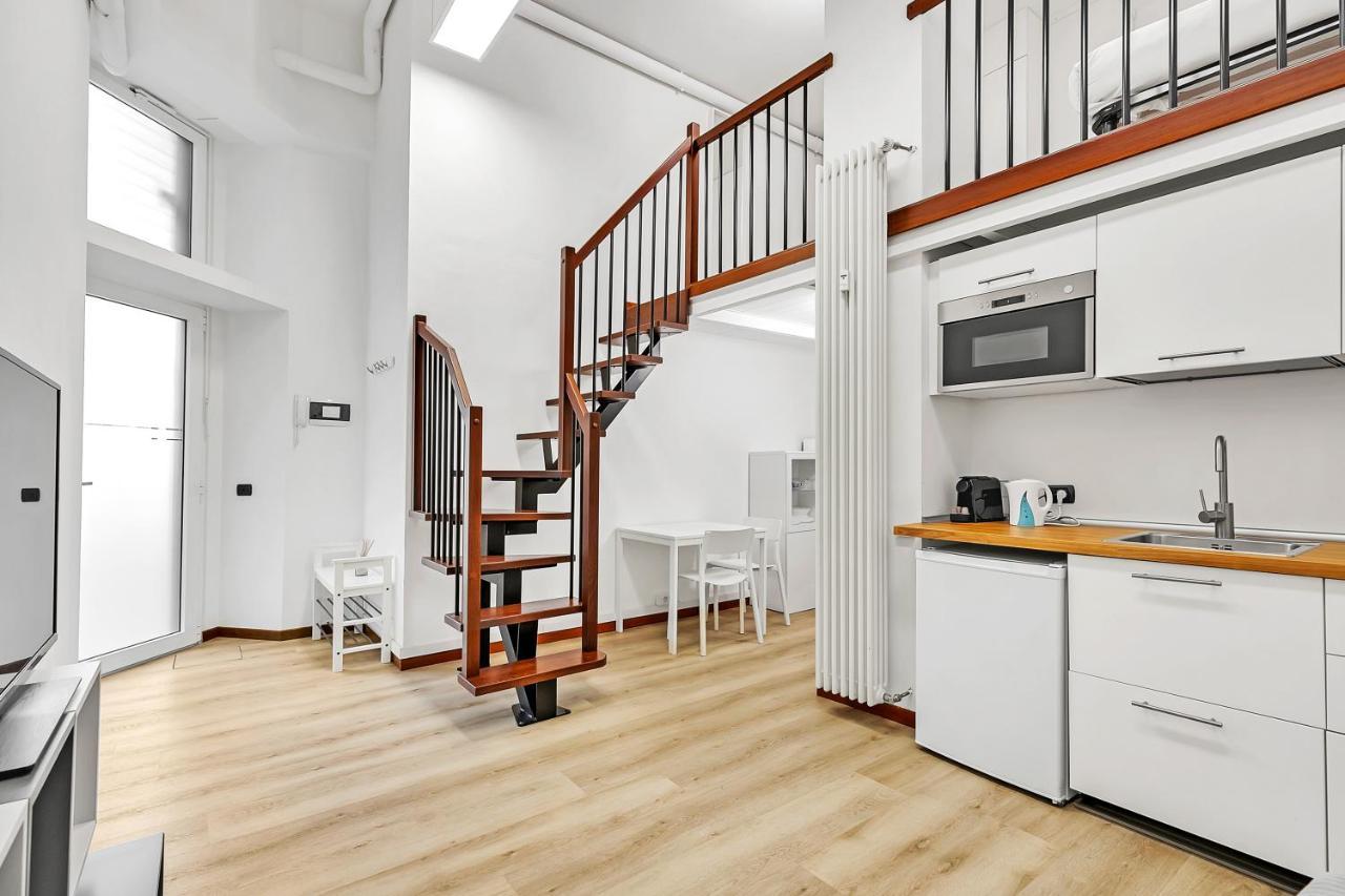 Loft Daiquiri Nel Centro Di Milano, Via Sottocorno, Porta Vittoria, Milan